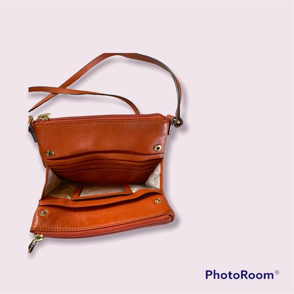 Michael Kors Leather cross body bag - Picture 2 of 3